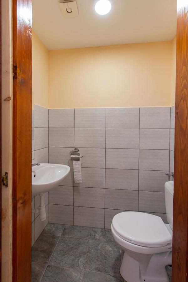 Deli Terasz B Apartman Free Parking, Self-Check-In Anytime Gyor Exterior photo